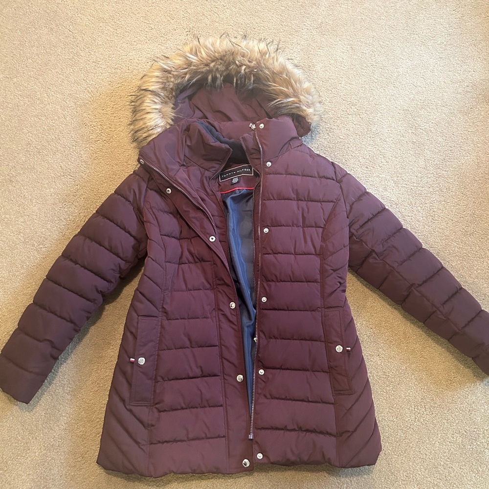 TOMMY HILFIGER Women's Faux-Fur-Trim Hooded Puffer Coat Maroon- Size Large